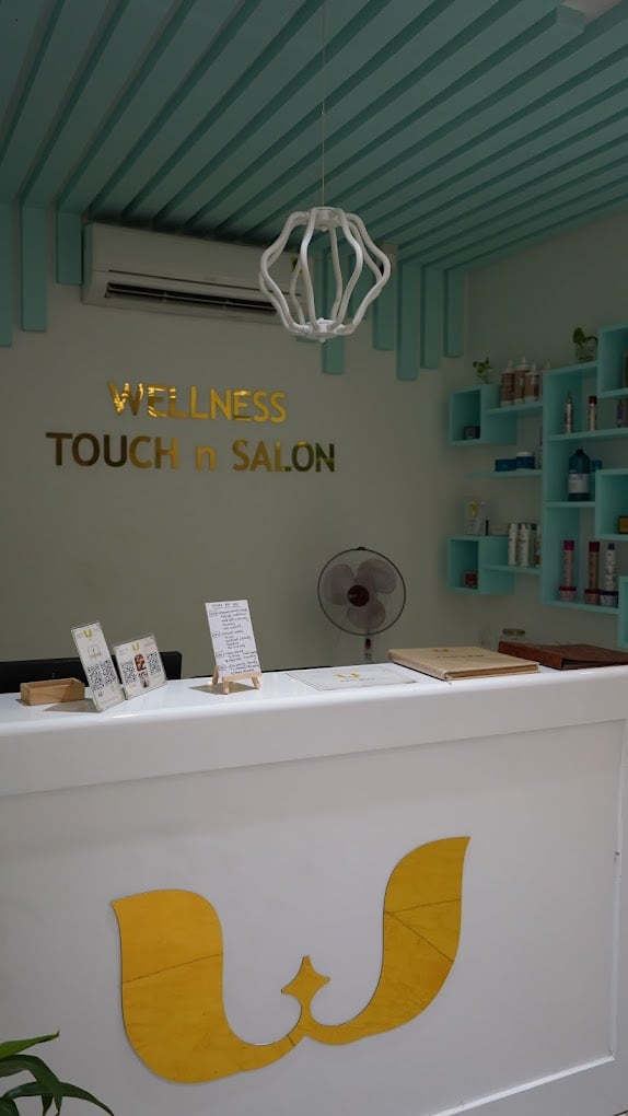 wellnesstouchnsalon1