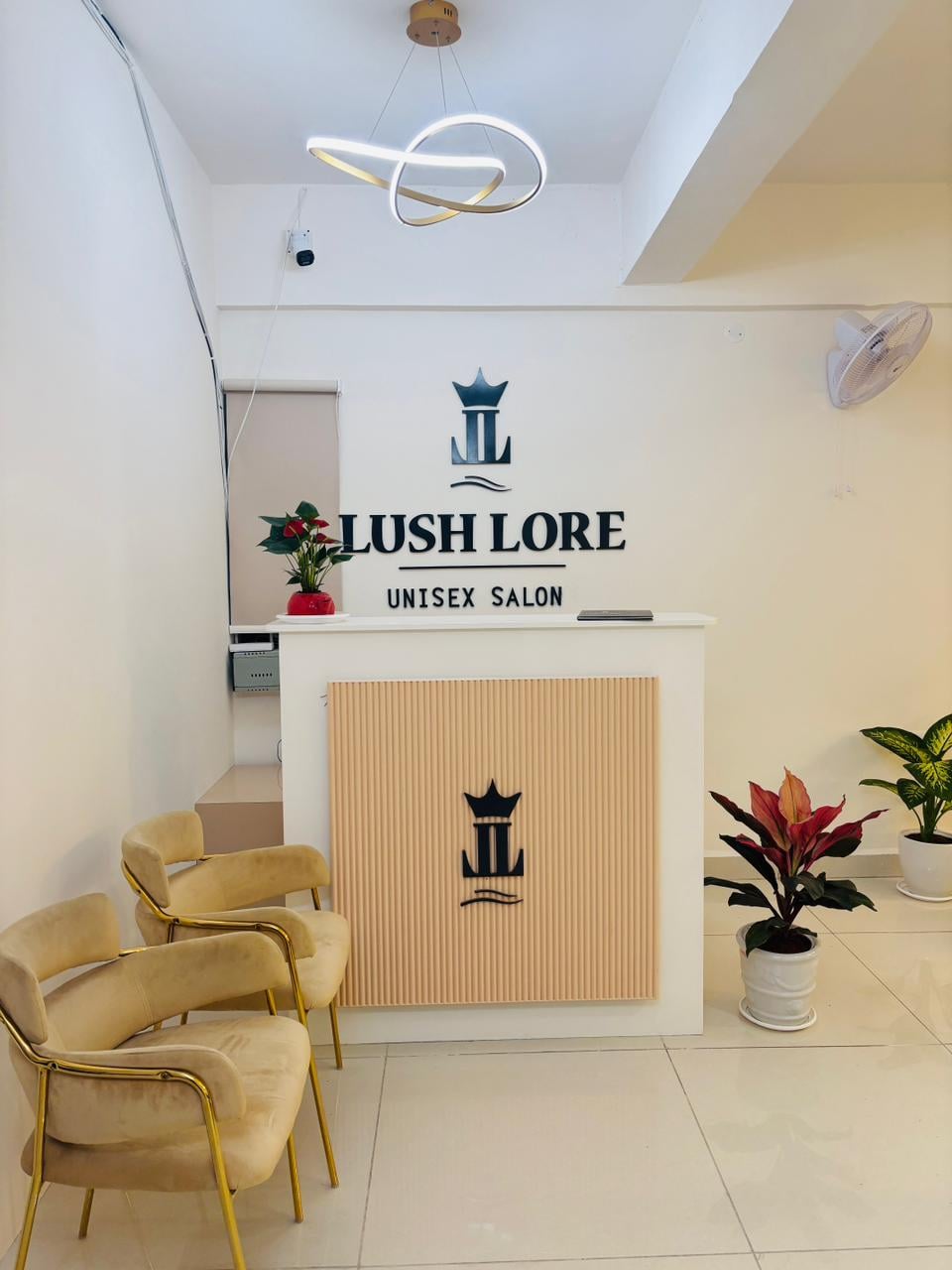 LushLoreSalon