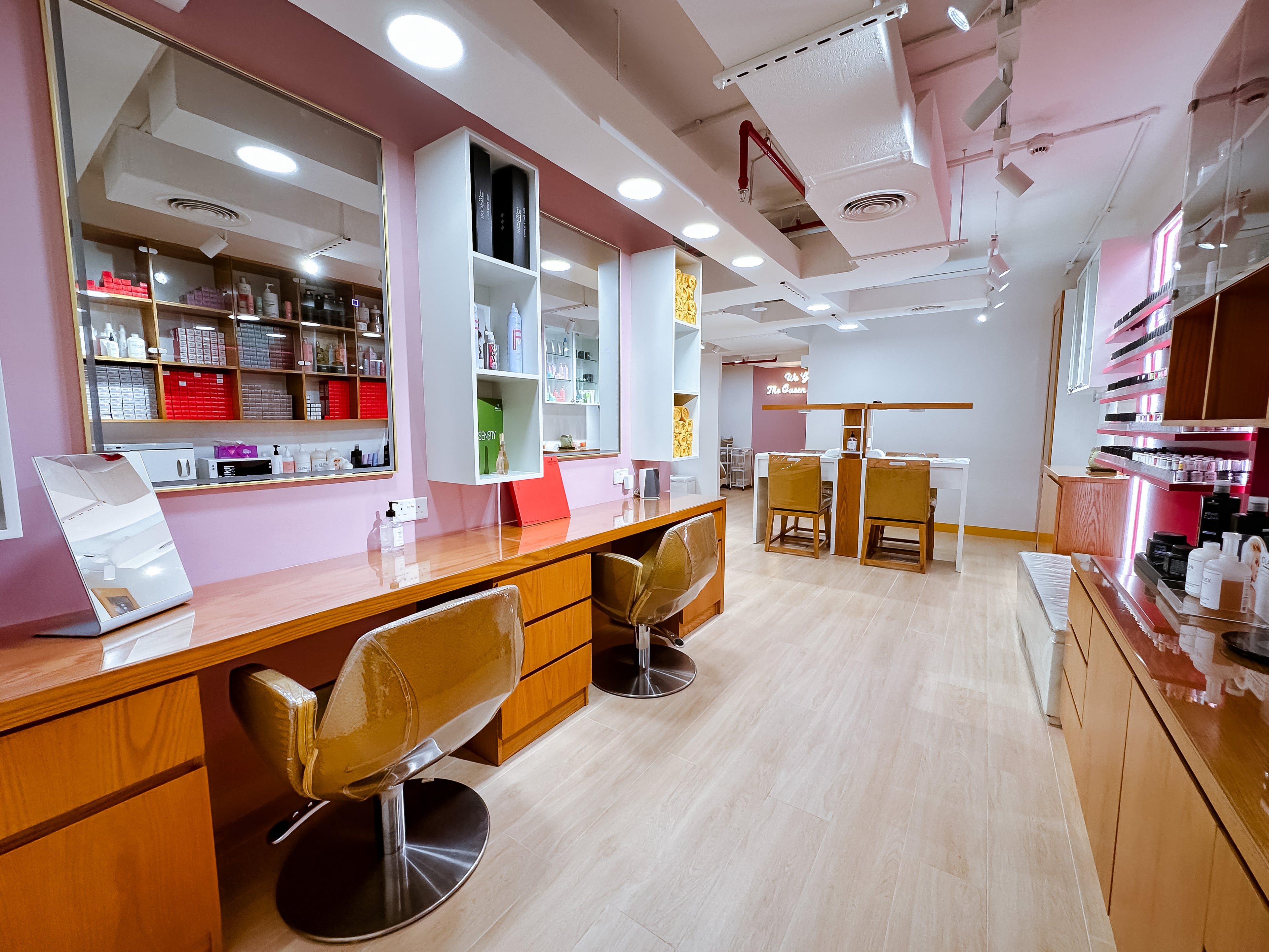 KsensesWorldLadiesSalon