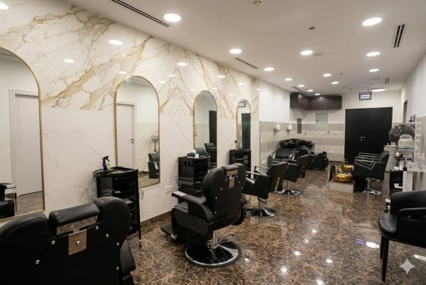 MUKTABEAUTYSALOON2