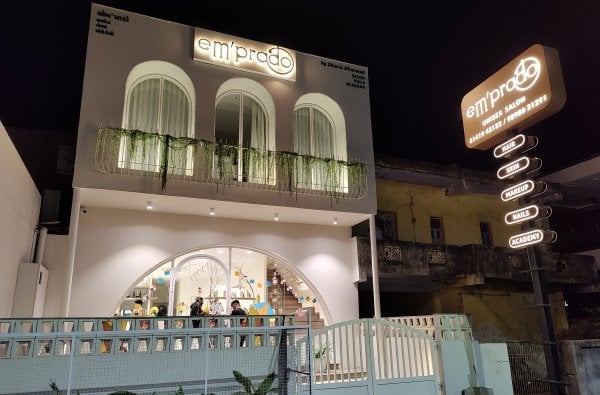 EMPRADOSALONNAILSACADEMY