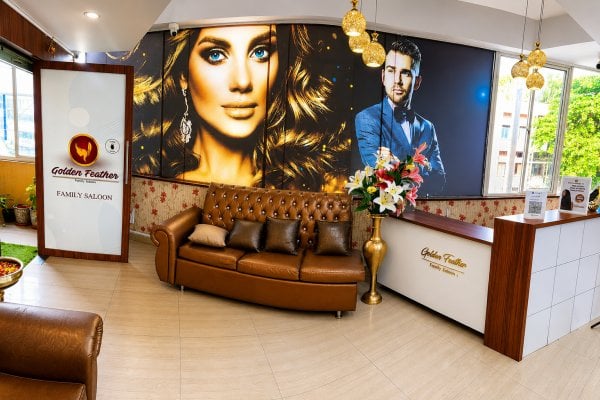 GoldenFeatherFamilySalon