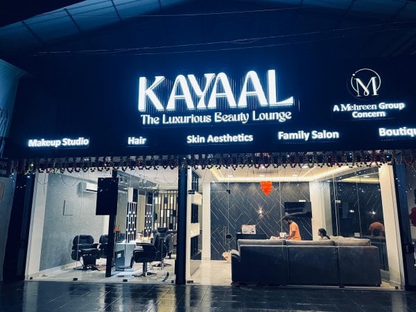 KayaalTheluxuriousbeautylounge