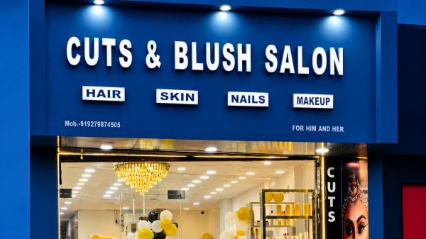 CutBlushSalon