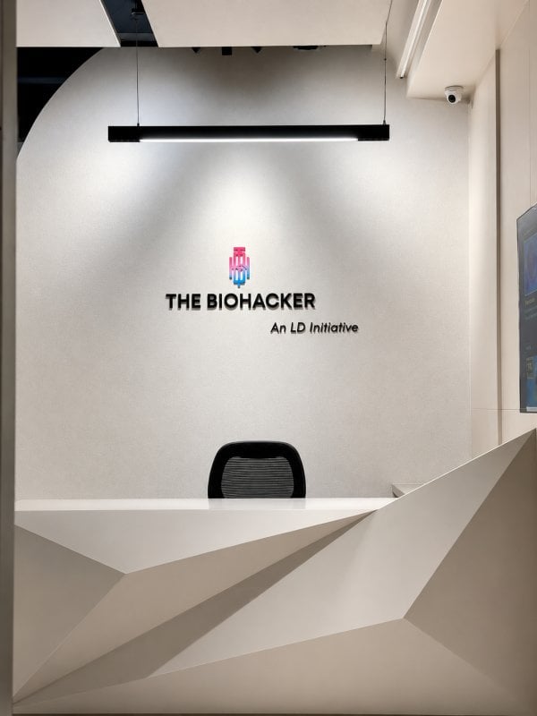 BiohackerHealthcare