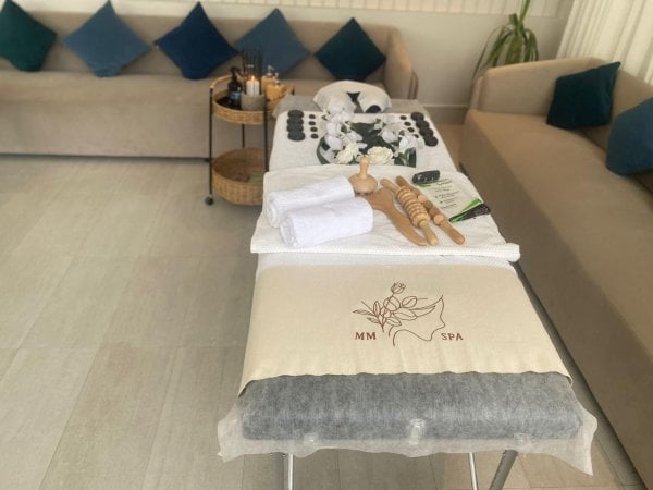 salon1786374223