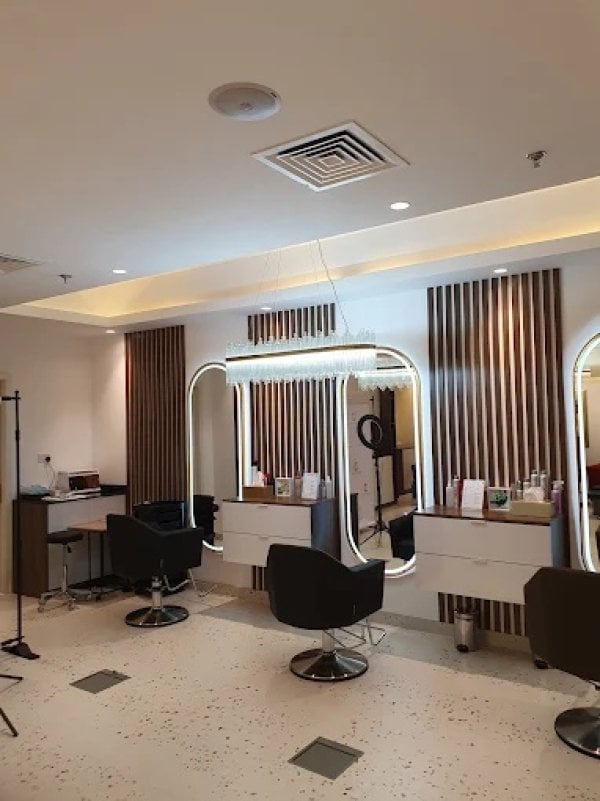 Makeupmantraluxurysalon