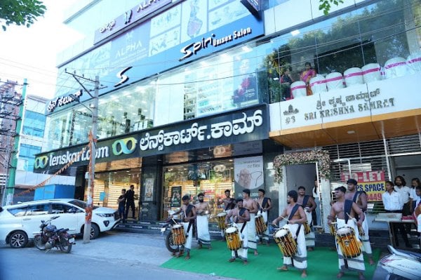Spinsalonnrilayout