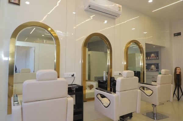 attractionspabeautysalon