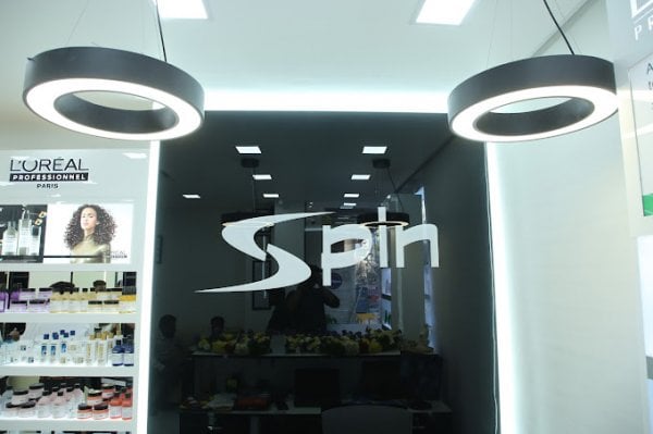 Spinunisexsalonhobli
