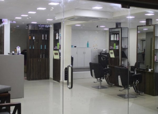 Brownunisexsalon