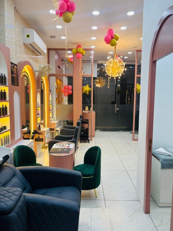 IkoniqFamilySalon